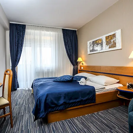 Hotel Tamaris - Drazica Krk Town